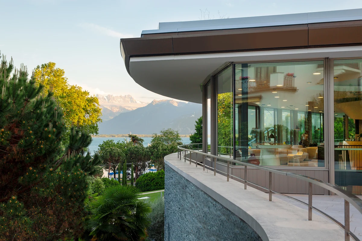 Clinique La Prairie Anji spa gallery main view
